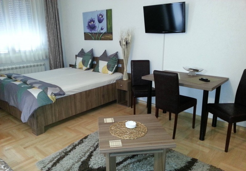 http://reklamirajte.se/wp-content/uploads/2018/06/apartman-radojkovic-01.jpg