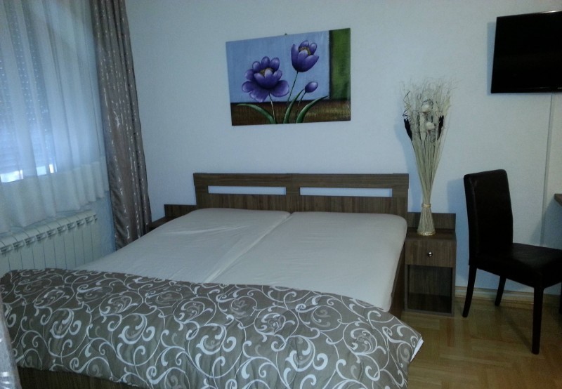 http://reklamirajte.se/wp-content/uploads/2018/06/apartman-radojkovic-02.jpg