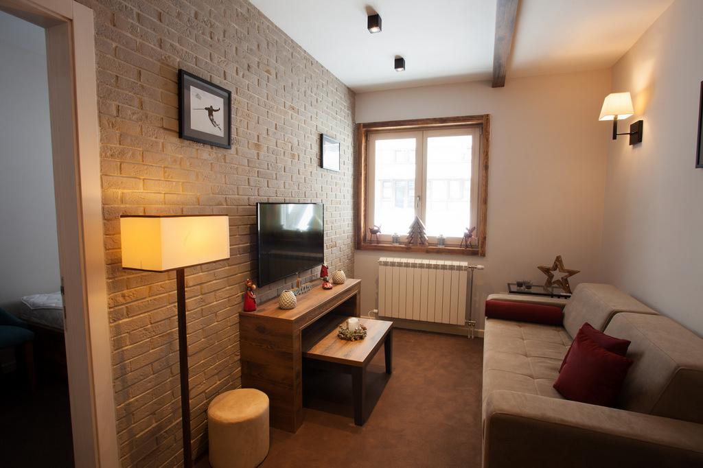 https://reklamirajte.se/wp-content/uploads/2018/08/Apartmani-Župa-deluxe-2.jpg