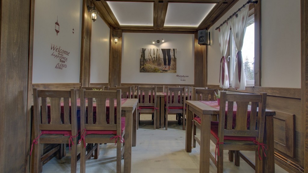 https://reklamirajte.se/wp-content/uploads/2018/11/Guesthouse-Yeti-restoran-2.jpg