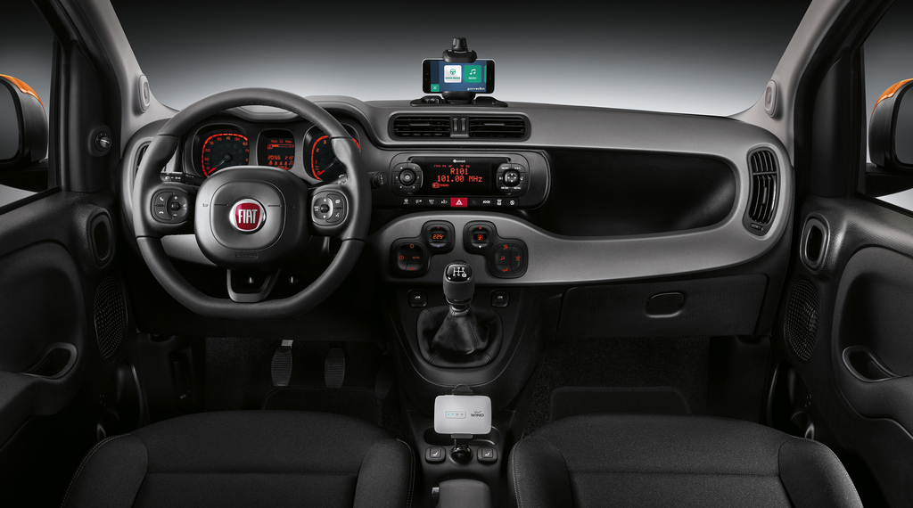 190225_Fiat_Panda-connected-by-Wind_06