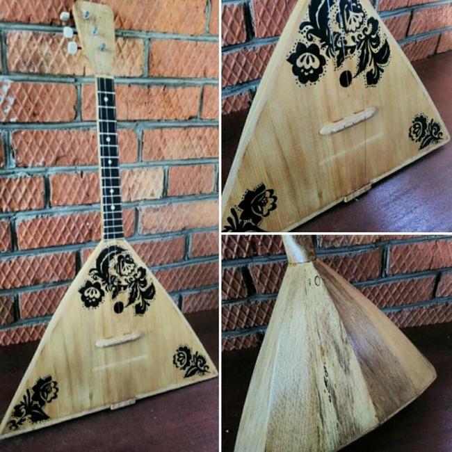 Balalajka 13