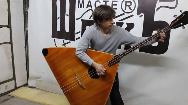 Balalajka 14