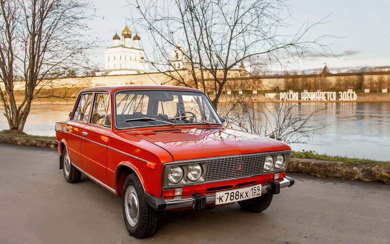 Lada 2 - 10