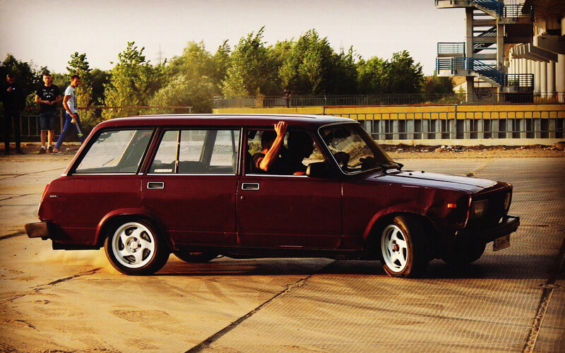 Lada 2 - 7