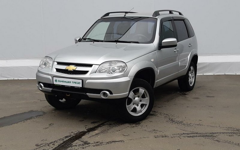 lada Niva 2. generacije br 9