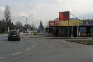 Led Ekran 094, površina 4x3m, Zrenjanin - centar, Banatska ulica, kružni tok kod glavne autobuske stanice, u pravcu izlaza ka Beogradu