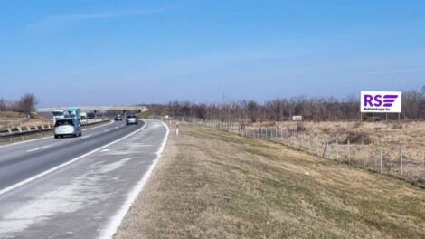 Megabord MB 012, površina 10x5 metara, osvetljen, lokacija Veliko Orašje na auto putu Niš - Beograd, 80 km pre Beograda, 20 km pre isključenja za Smederevo