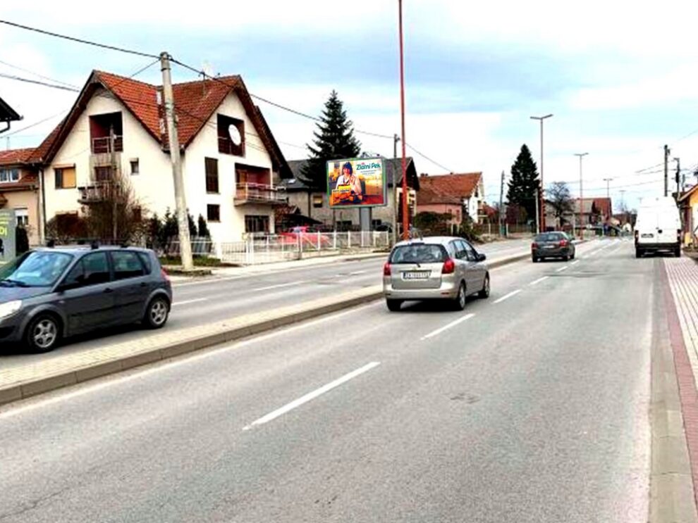 Bilbord BB-424-B, površina 4x3 metara, lokacija bulevar Tanaska Rajića, od centra grada ka kruznon toku na tranzit