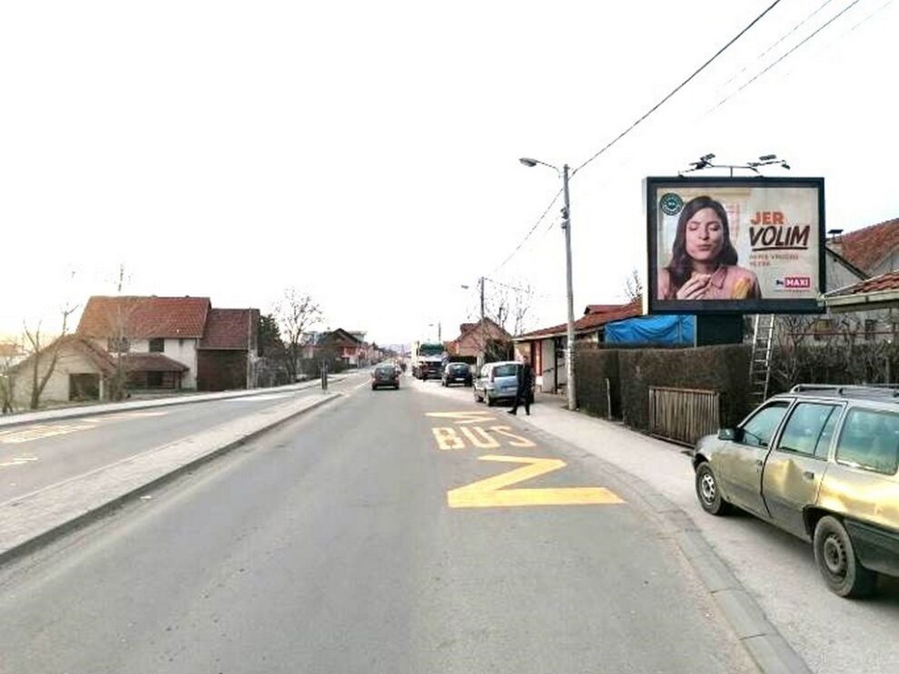 Bilbord BB-425-A, površina 4x3 metara, lokacija bulevar Tanaska Rajić, odmah nakon skretanja sa kružnog toka na tranzitu, u pravcu centra Čačka