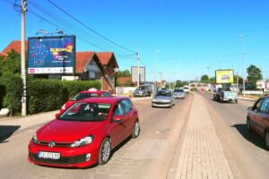 Bilbord BB-425-B, 4x3 metara, bulevar Tanaska Rajića, pre uključenja na kružni tok i tranzit za Zlatibor i Beograd u pravcu kružnog toka
