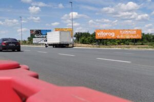 Megabord MB 013, 20x4 metara, osvetljen - 80m2, naplatna rampa Stara Pazova, 100 metara posle naplatne rampe, pravac Beograd - Novi Sad