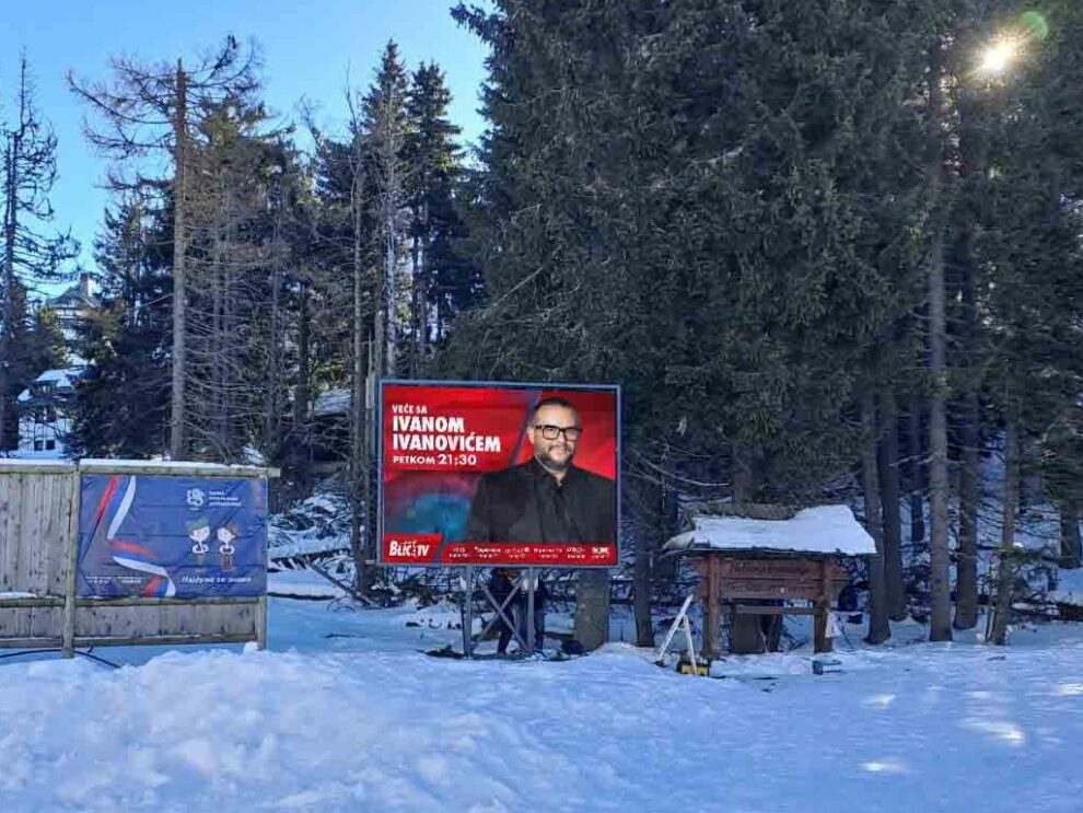 Led Ekran 121, površina 4x3 metara, lokacija Kopaonik, kod hotela Grey