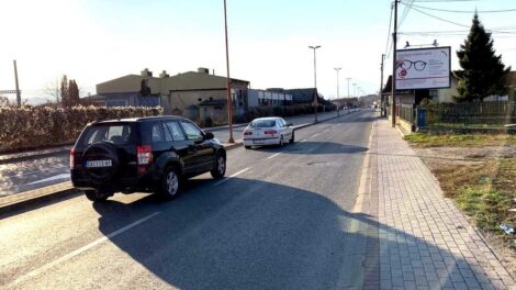 Bilbord BB 431 A, površina 4x3 metara, lokacija Bulevar Tanska Rajića, u blizini kružnog toka, pravac ka centru