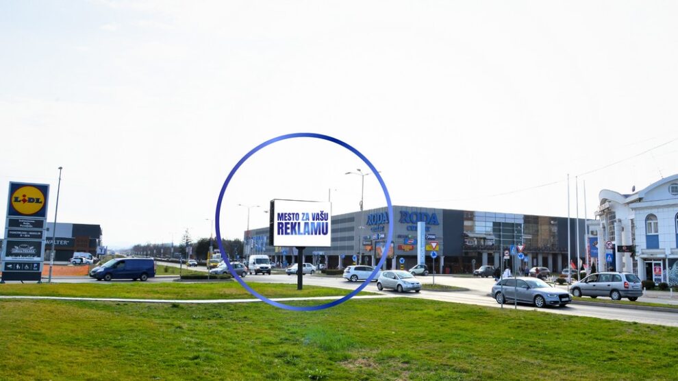 Led ekran 126, površina 4x3 metara, lokacija Krfska ulica, kod Rode, Kruševac