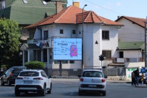 Led Ekran 130, površina 4x3 metara, lokacija Požeška ulica, Banovo brdo, ugao Požeške i Kirovljeve ulice.