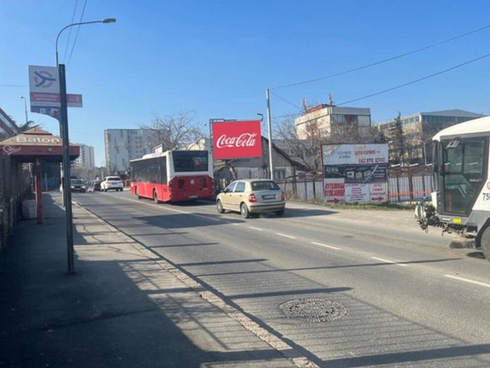 Led Ekran 131, površina 4x3 metara, lokacija Voždovac, kružni Voždovački put bb