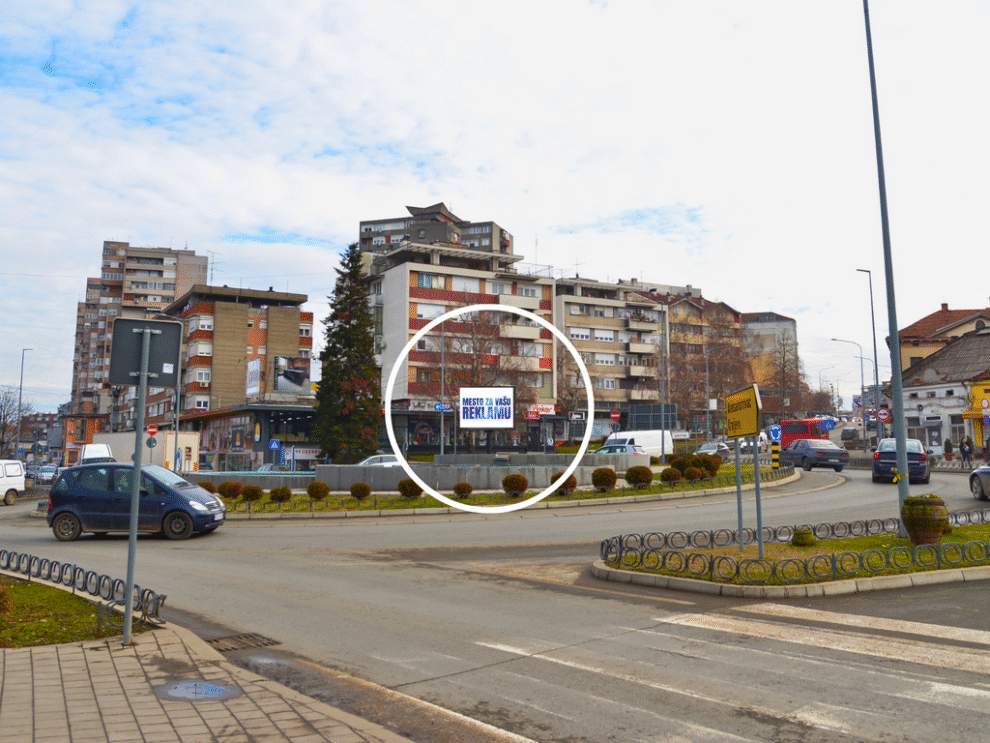 Led ekran 125, površina 4x3 metara, lokacija kružni tok, Gazimenstanska ulica, Kruševac