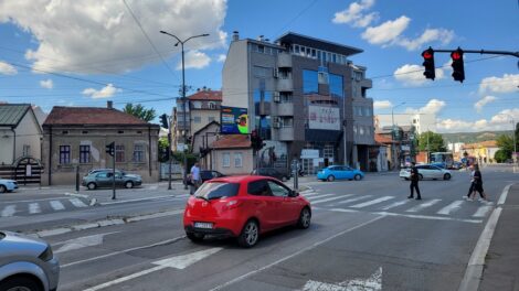 Led Ekran 140, površina 4x3 metara, lokacija raskrsnica Stefana Prvovenčanog i 7.jula