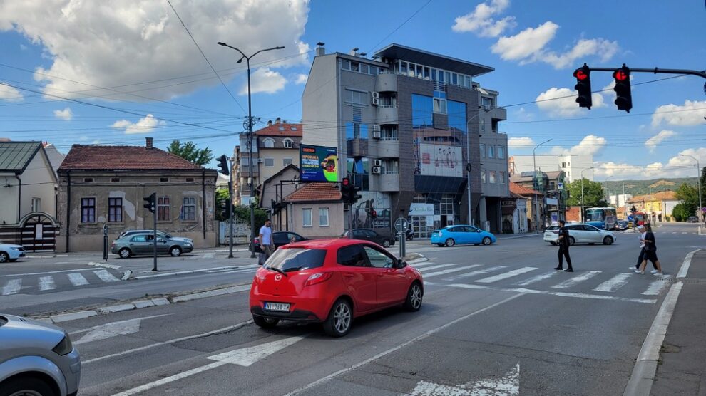 Led Ekran 140, površina 4x3 metara, lokacija raskrsnica Stefana Prvovenčanog i 7.jula