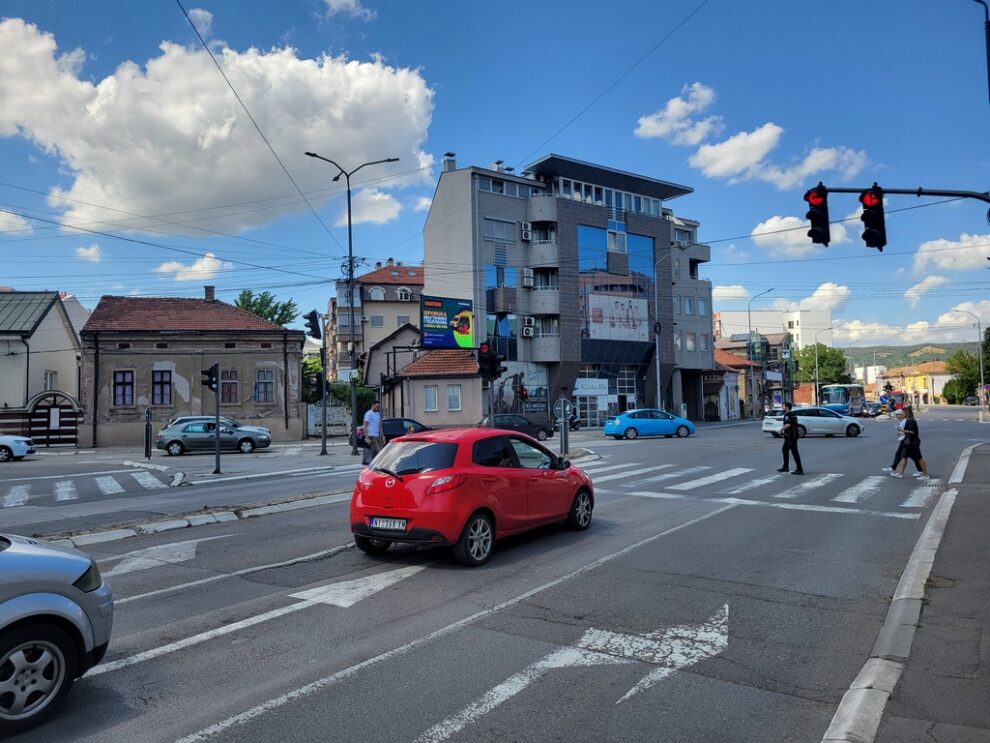 Led Ekran 140, površina 4x3 metara, lokacija raskrsnica Stefana Prvovenčanog i 7.jula