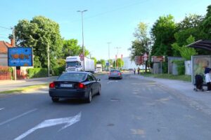 Bilbord BB 436 B, 4x3 m, Bulevar Nikole Pašića, ispred kružnog toka na raskrsnici sa ulicom Kneza Miloša, kod Shopping parka, Lidla i Rode