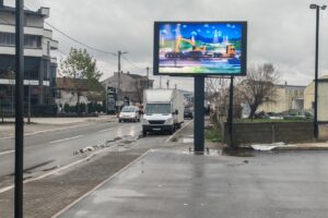 Led Ekran 148, površine 3x2 metara, Bujanovac - Gnjilanska ulica,