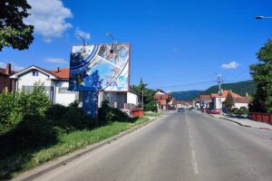 Bilbord BB-461, površine 4x3 metara, osvetljen - kod Knez petrol pumpe u pravcau Leskovca